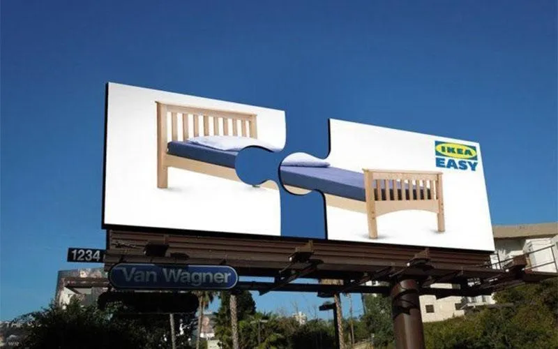 بیلبوردی با پیام ساده و سریع «با خیال راحت بخواب – تشک Z» که حس آرامش و راحتی را به مخاطب منتقل می‌کند